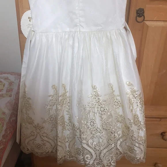 NWT gold lace sparkle flower girl communion dress - Picture 9 of 16